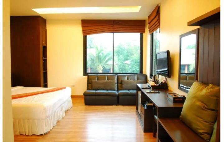 Monsane River Kwai Resort Kanchanaburi Luaran gambar